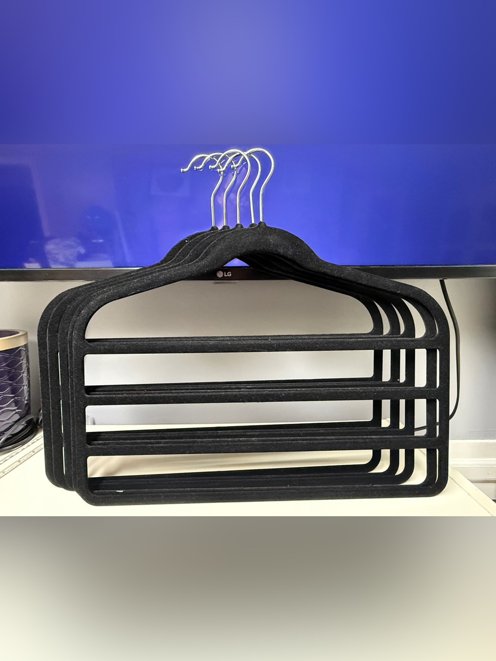 Velvet Non-Slip Multi-Tier Pant & Scarf Hangers - Black